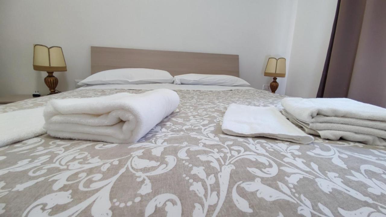 Appartamento Roma Casa Vacanza Sea House Rome 50 Metri Dal Mare Lido di Ostia Eksteriør billede