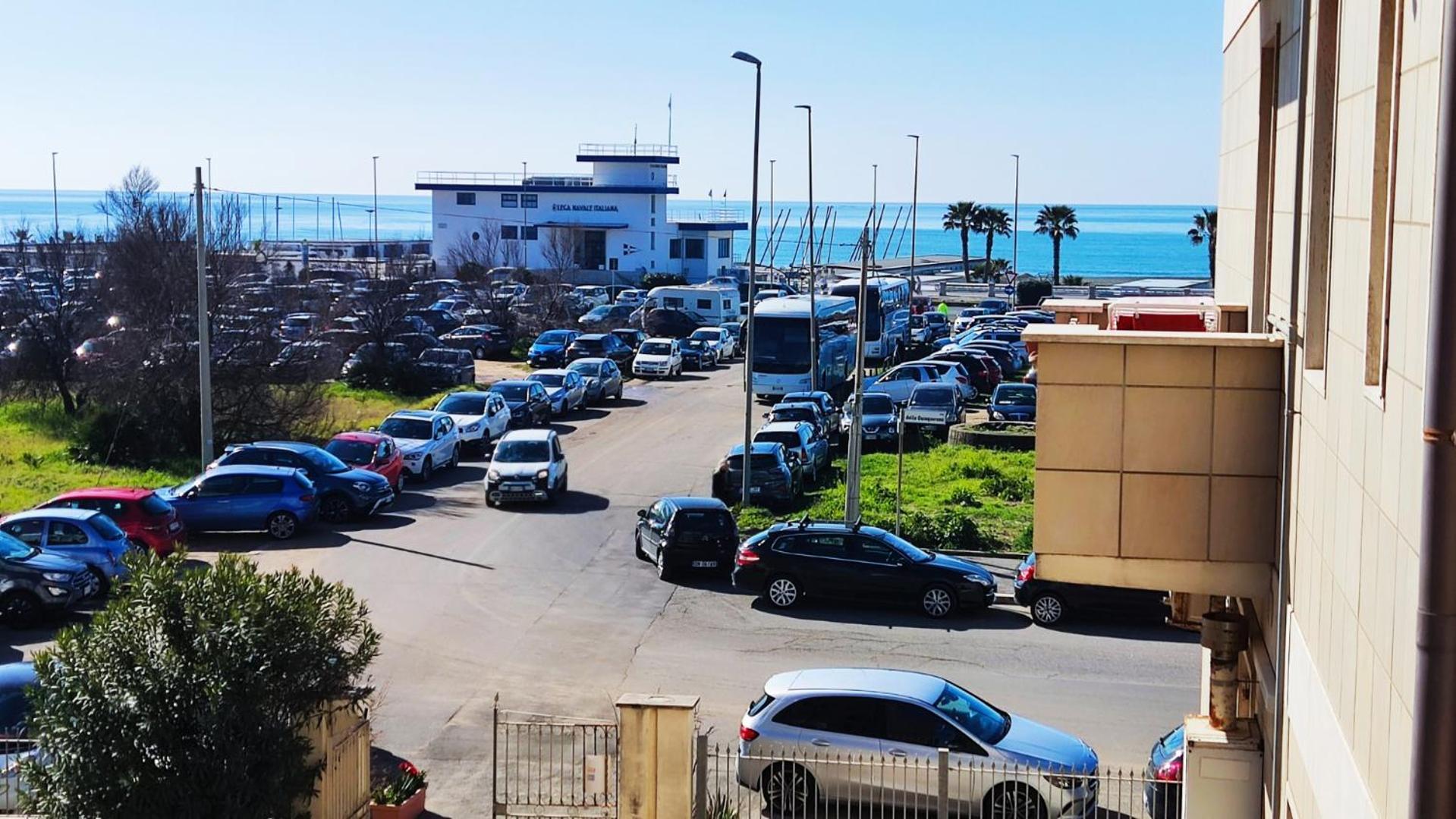 Appartamento Roma Casa Vacanza Sea House Rome 50 Metri Dal Mare Lido di Ostia Eksteriør billede